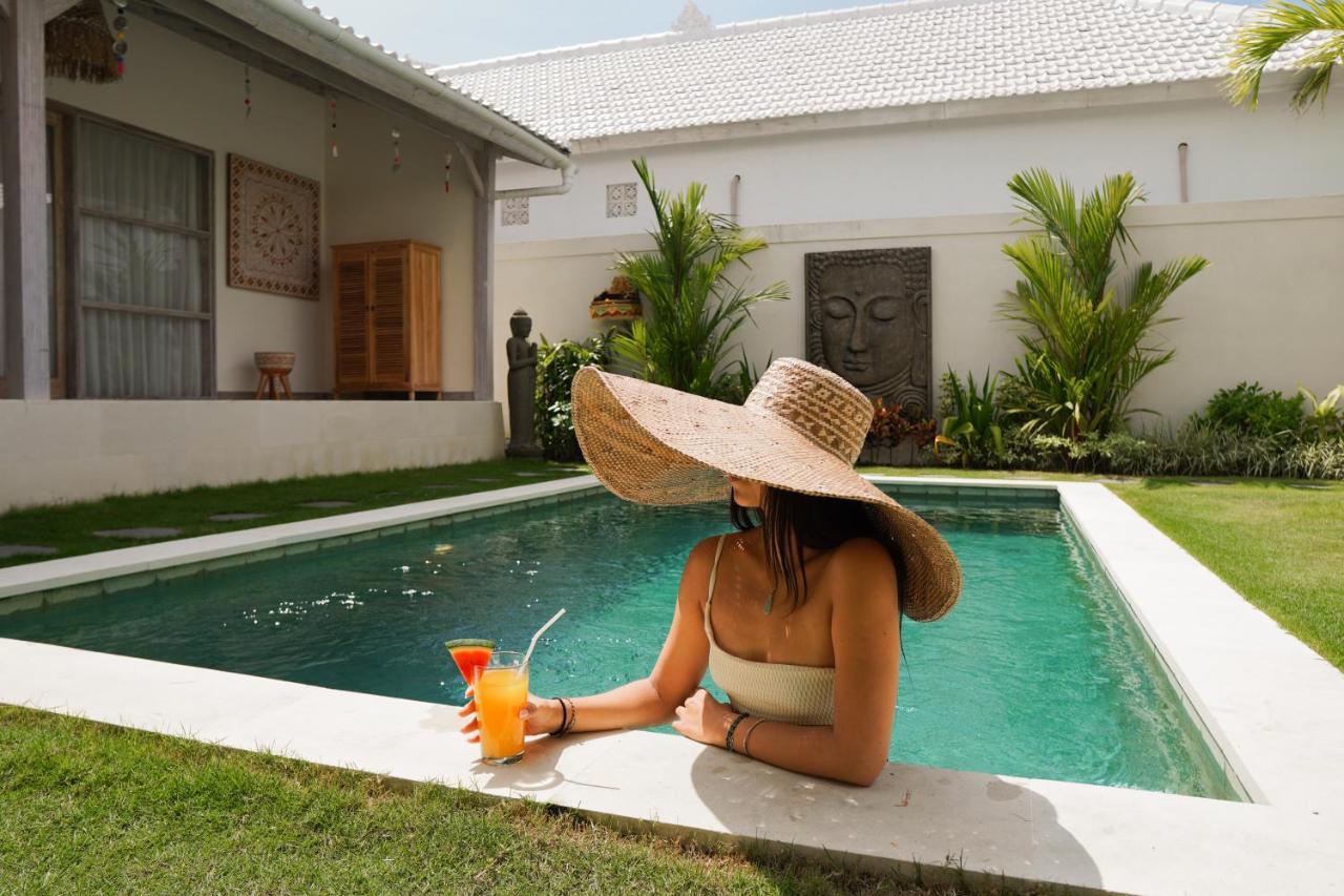 Villa White Karma Seminyak Eksteriør bilde